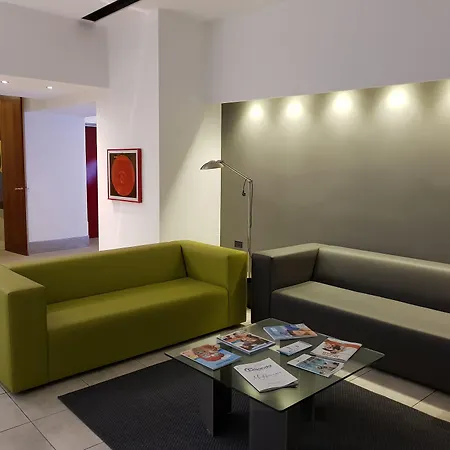 Artemide فندق 3*
