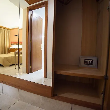 Hotel Artemide 3*