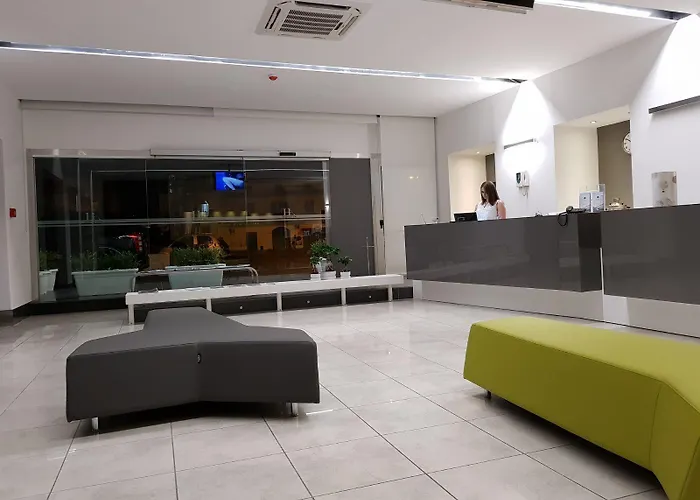 Artemide Hotel Aversa